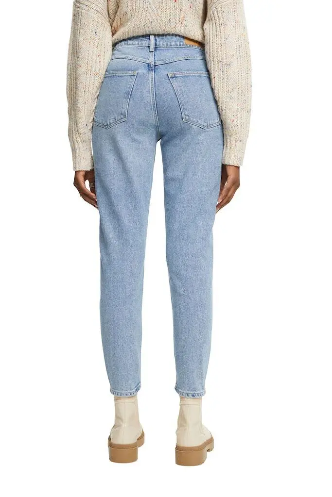 ESPRIT Jeans In Blue Light Washed – Bild 3